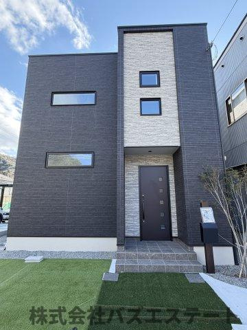 外観：328000585105