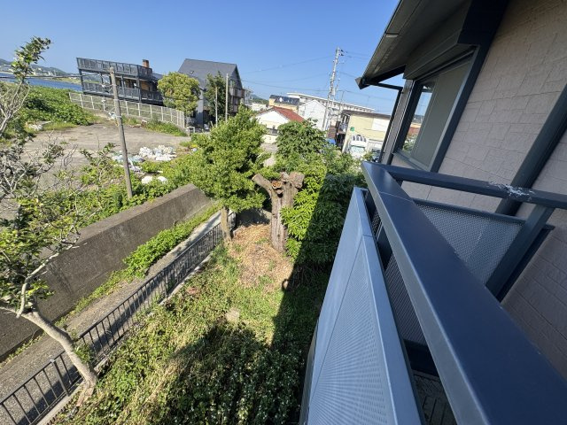 全方位が開放的なバルコニーです