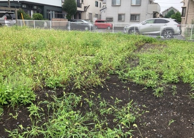 隣家の土地はどうなっているのか、生活利便施設が近くにあるのか、学校まで近いかなど、お客様のライフスタイルにあわせたイメージが重要です。また、近くにあると困る施設が近くにないかも確認するといいでしょう。