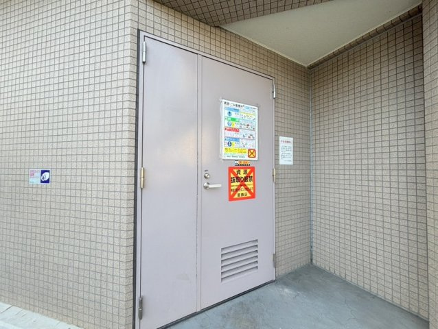 共用部・ゴミ置き場