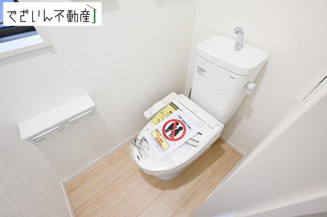 ≪2号棟≫シンプルで清潔感のある空間は、毎日使う場所だからこそ嬉しい。家族みんなが快適に過ごせる工夫が詰まっています。　現地(2026年7月撮影)