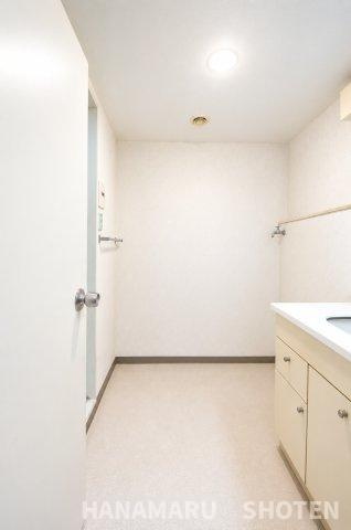 ※現在リフォーム中のため、一部写真はAIにより家具・家財を消去し、室内をイメージしやすく加工しております。