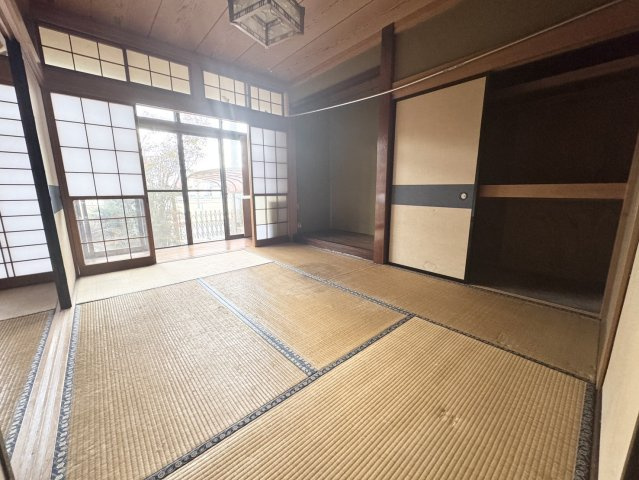 和室、ちょっとしたくつろぎスペースにいかがでしょうか