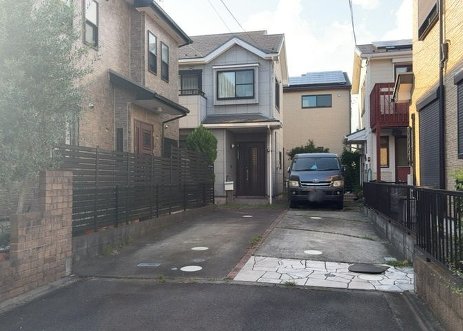 物件の詳細については、現地を見てわかること以外に、役所や法務局などで調べないとわからないことがあります。そのため、現地に行く場合は、もしこの物件を買ったらどのような生活ができるかをイメージしましょう。