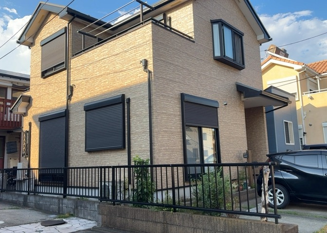 桜や紅葉の名所に出かける人は多いと思いますが、家にいながら季節の移ろいを感じる生活を送りませんか？リビングや窓から見える景色が生活を彩るワンポイントに！現地から見える景色を堪能してみては如何でしょう。