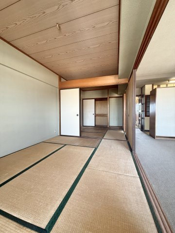 和室2部屋あるので、繋げたらかなり広くなりますよ♪