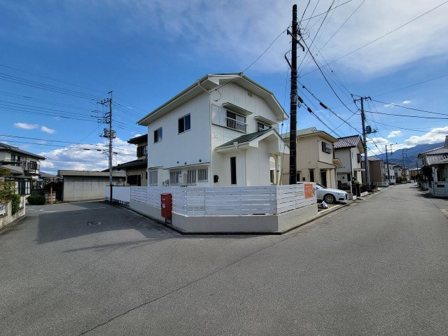 北西角地　周囲のウッドフェンス新設