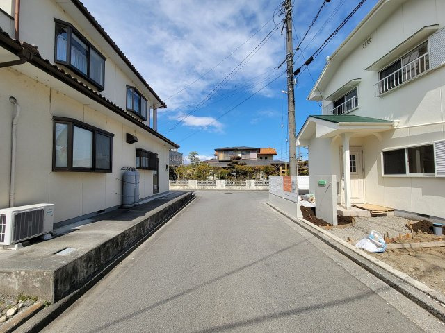 西側道路