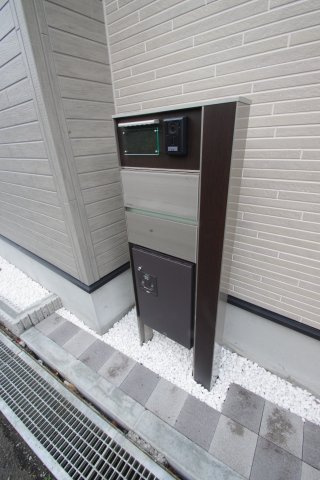宅配ボックス付き郵便受け