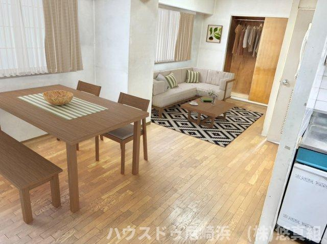 ■開放感が感じられるLDK広々約14.5帖♪南東角部屋で陽当り・通風◎南側に窓が2つ並び、採光がたっぷり入り、家族団らんの時間も楽しくなります♪（※家具配置はCGによるシミュレーションです。）