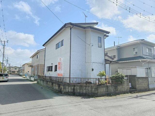 角地のため陽当たり良好♪