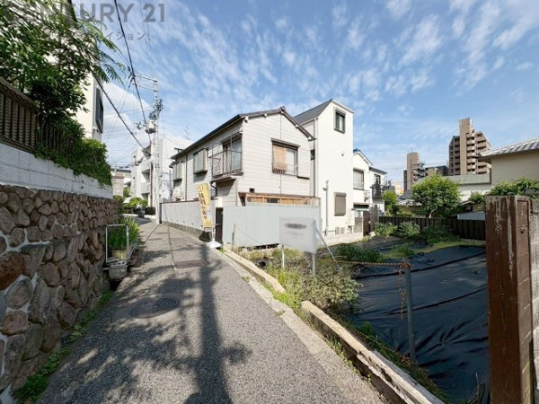 【神戸市灘区八幡町3丁目売り土地の前面道路含む現地写真】