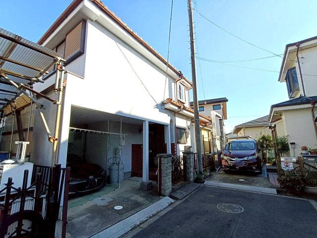 前面道路含む現地写真です