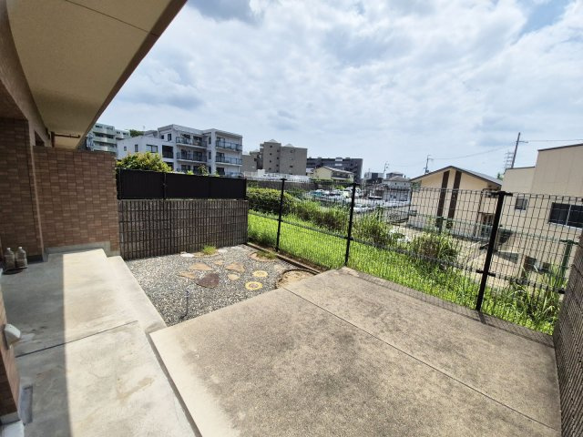 1階部分につき専用庭付き住戸