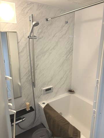 追炊き機能のあるオートバスで、ゆったり寛ぎのバスタイムを。