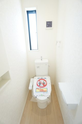 2階のトイレです♪