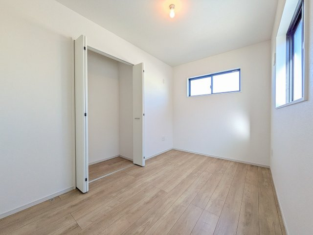 ～収納力の高いクローゼット完備～