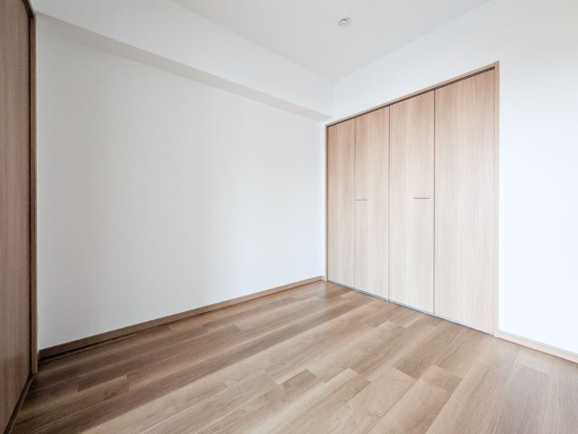個人の部屋や寝室として使える洋室です