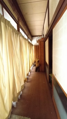 部屋数が豊富な7ＤＫ古民家、倉庫物置、畑つき