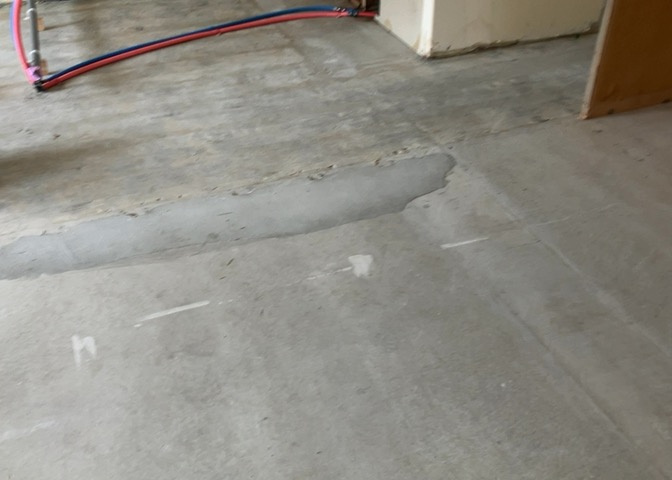 寝室でゆっくりと過ごすためにはベッド周りの適度な空間を担保することや窓の位置、照明の明るさ、寝室の広さなどを考える必要があります。自身や家族の構成とライフスタイルに併せて寝室にする部屋を選びましょう！