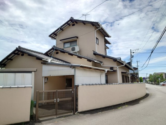 落ち着いた時間を過ごせる住宅です！