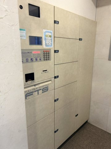 共用部・宅配ボックスあり　対面なしで荷物が受け取れ便利です