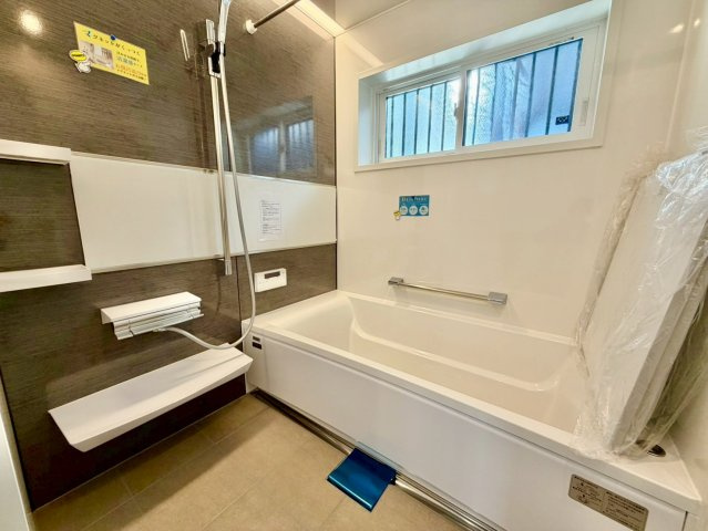 ゆったりとしたスペースを確保しました。疲れを癒し、リラックスタイムを楽しめるでしょう。