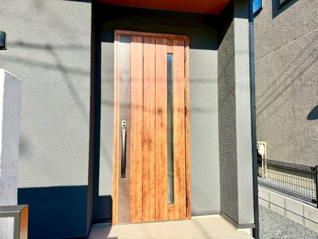 住まいの顔とも言われているのが玄関です。清潔感のある玄関は、それだけで住まい全体の印象を大幅にアップさせてくれます。気持ちよく利用することができるでしょう。