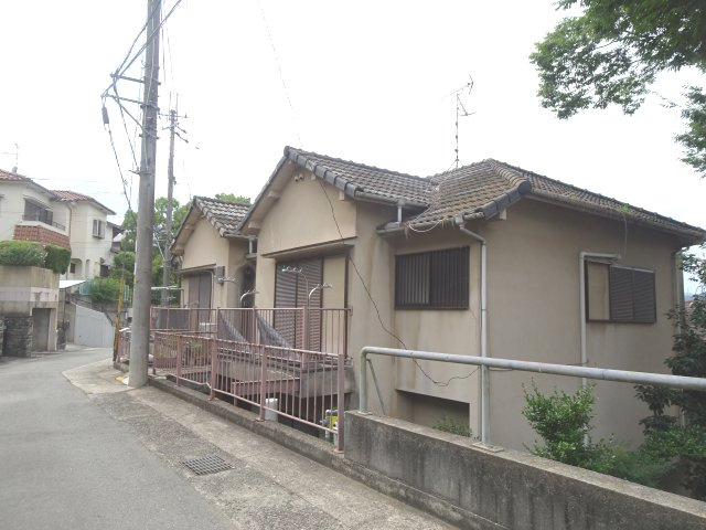 外観：328000660175