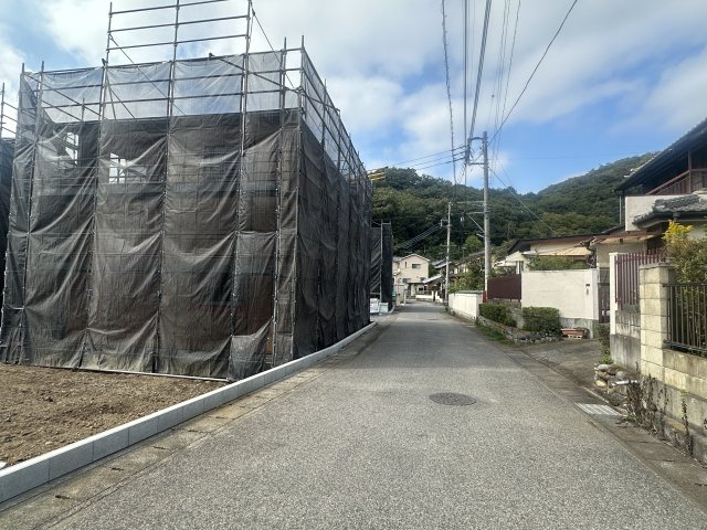 北側前面道路　