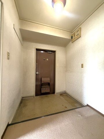 靴箱も置けるスペースがございます