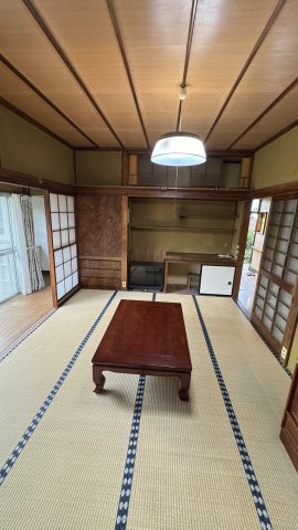 ゆったりとくつろげる和室です