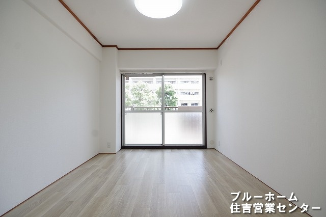 洋室です！お部屋には窓があります！
