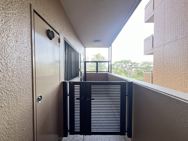 玄関ポーチ