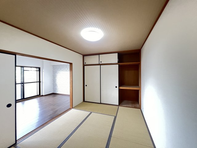 和室6帖　押入れ付き