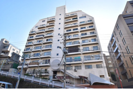 シャンボール文京の外観