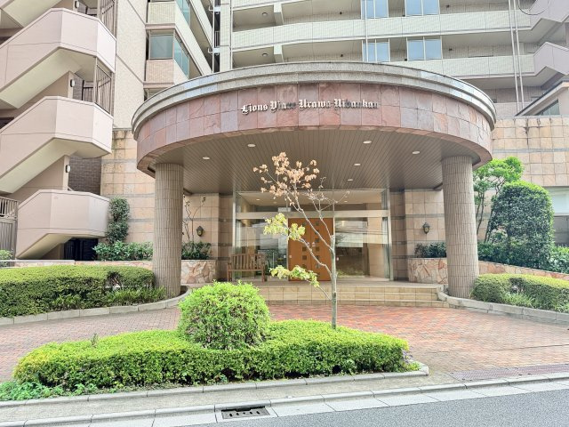 【エントランス】