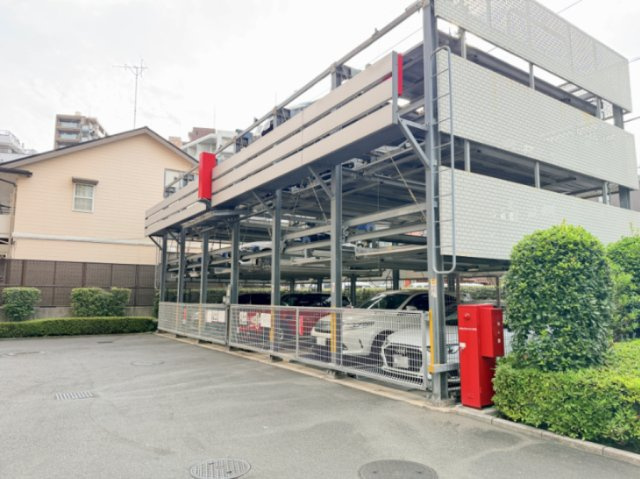 【駐車場】