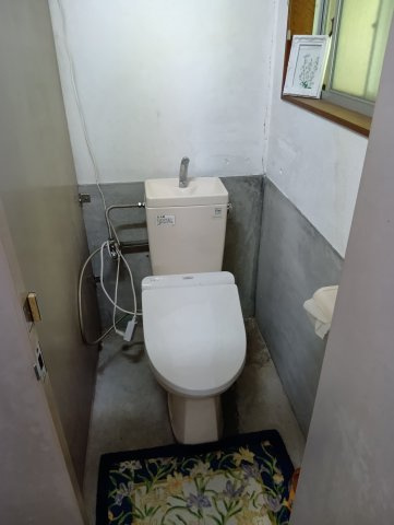 元研修所ですので男子トイレと女子トイレがあります。大人数で来客があってもトイレ渋滞は起こりません。