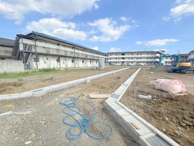 現地（2026年7月9日）撮影／全7区画の新しい街並みで、新生活をスタート。