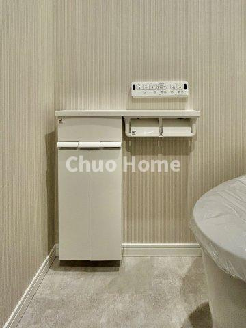 【ウォシュレット】清潔に使いたいお手洗いには最適な設備です。もちろんウォームレットも標準装備です。