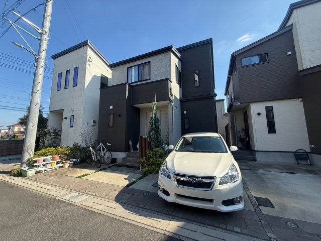 3LDK・WIC、収納豊富で住空間すっきり！ワンフロアに水回りの集中した家事ラク動線！小中学校徒歩圏内！