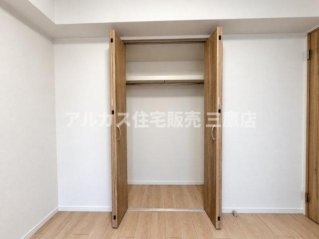 お部屋をすっきりと保つことができる、収納力に優れた大容量のクローゼットスペースです。　
