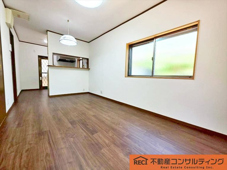趣味の時間を楽しめる南向きテラス付