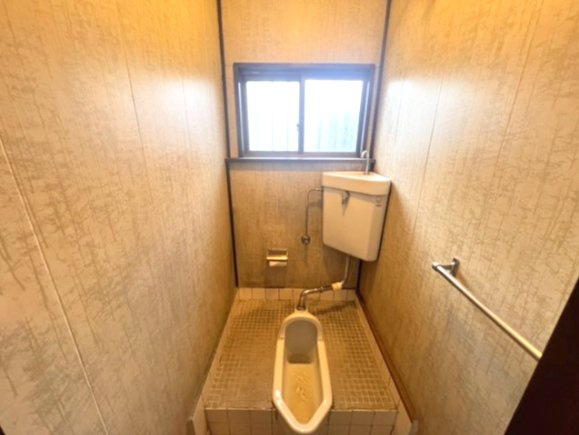 清潔感のあるトイレです