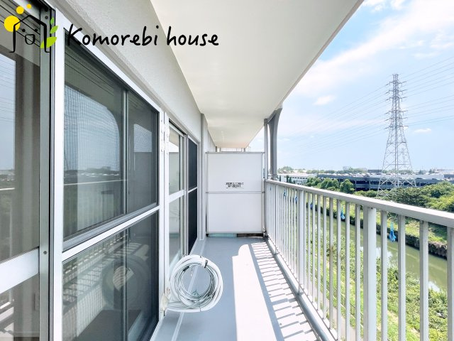陽当たり良好なバルコニーです