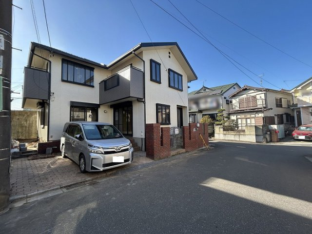 閑静な住宅街♪平坦地・前面も広く駐車しやすいですね♪