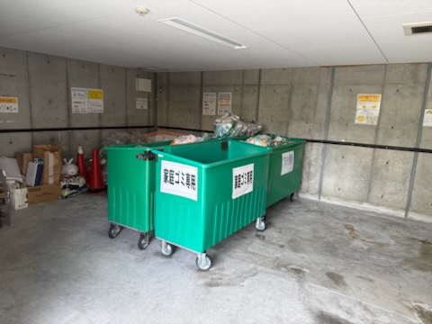 ゴミ置き場です。24時間ゴミ捨て可能です。