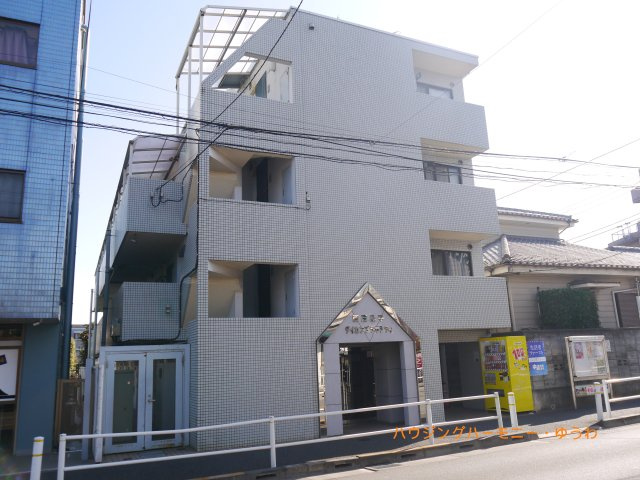 穏やかな風と陽光を導き、プライバシーに配慮された設計プランを採用し、居住性を一段と心地よいものにしています。