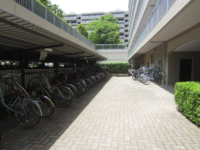 ヴィルヌーブ南越谷A棟